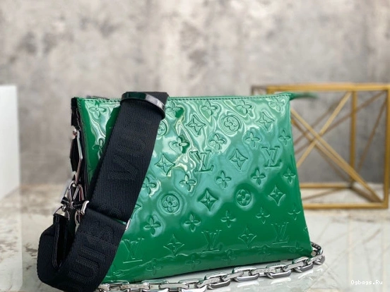 LOUIS VUITTON PM COUSSIN 0211